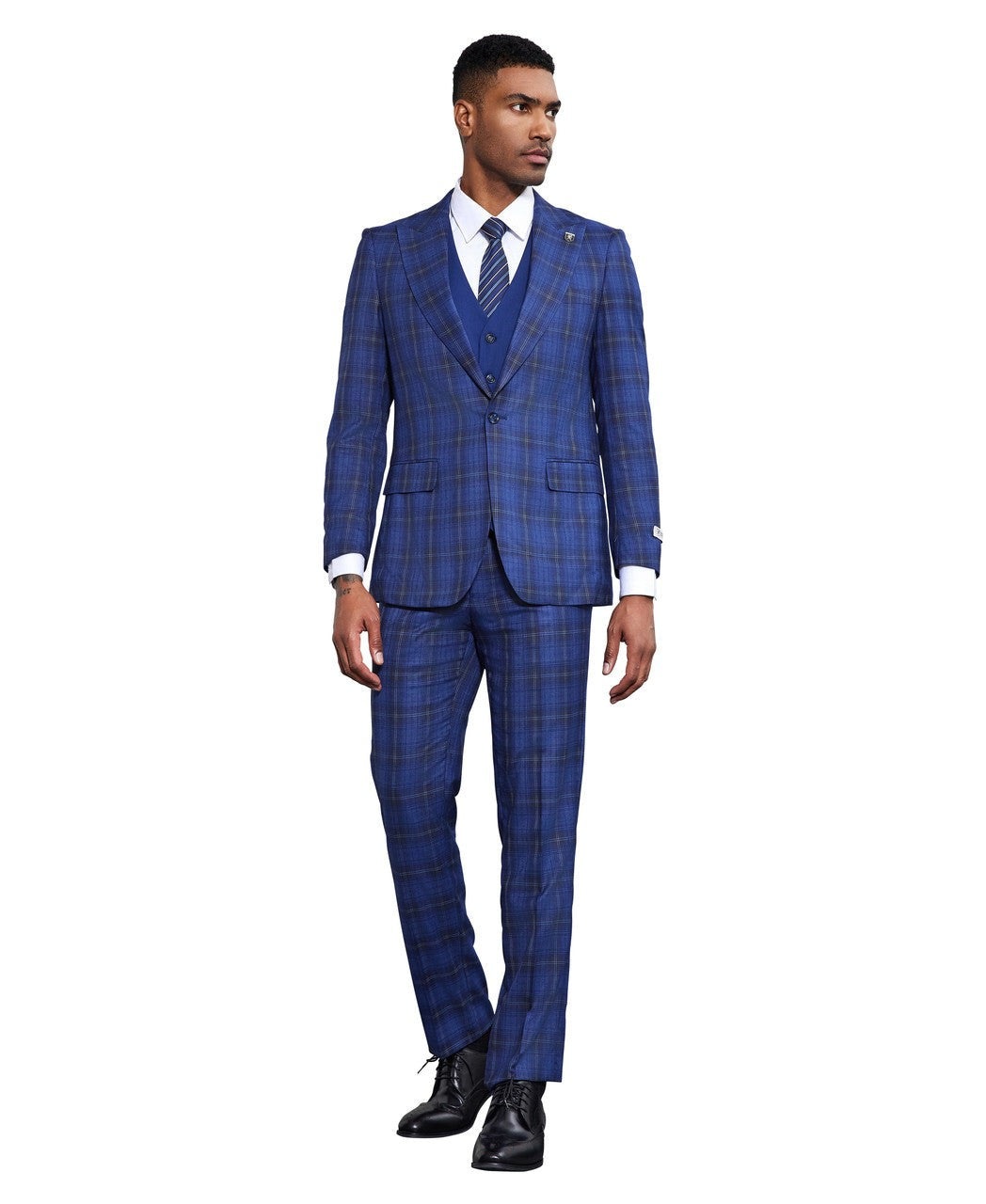 Bold plaid three-piece suit in royal blue and white